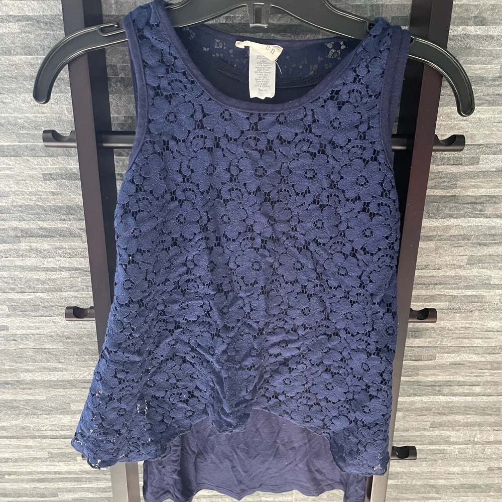 Btween Lace Sleeveless Top Size 10
